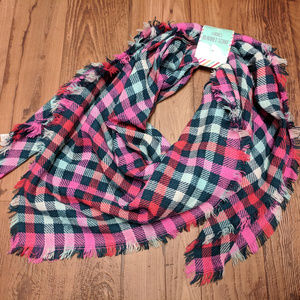 NWT Blanket Scarf - Small Plaid